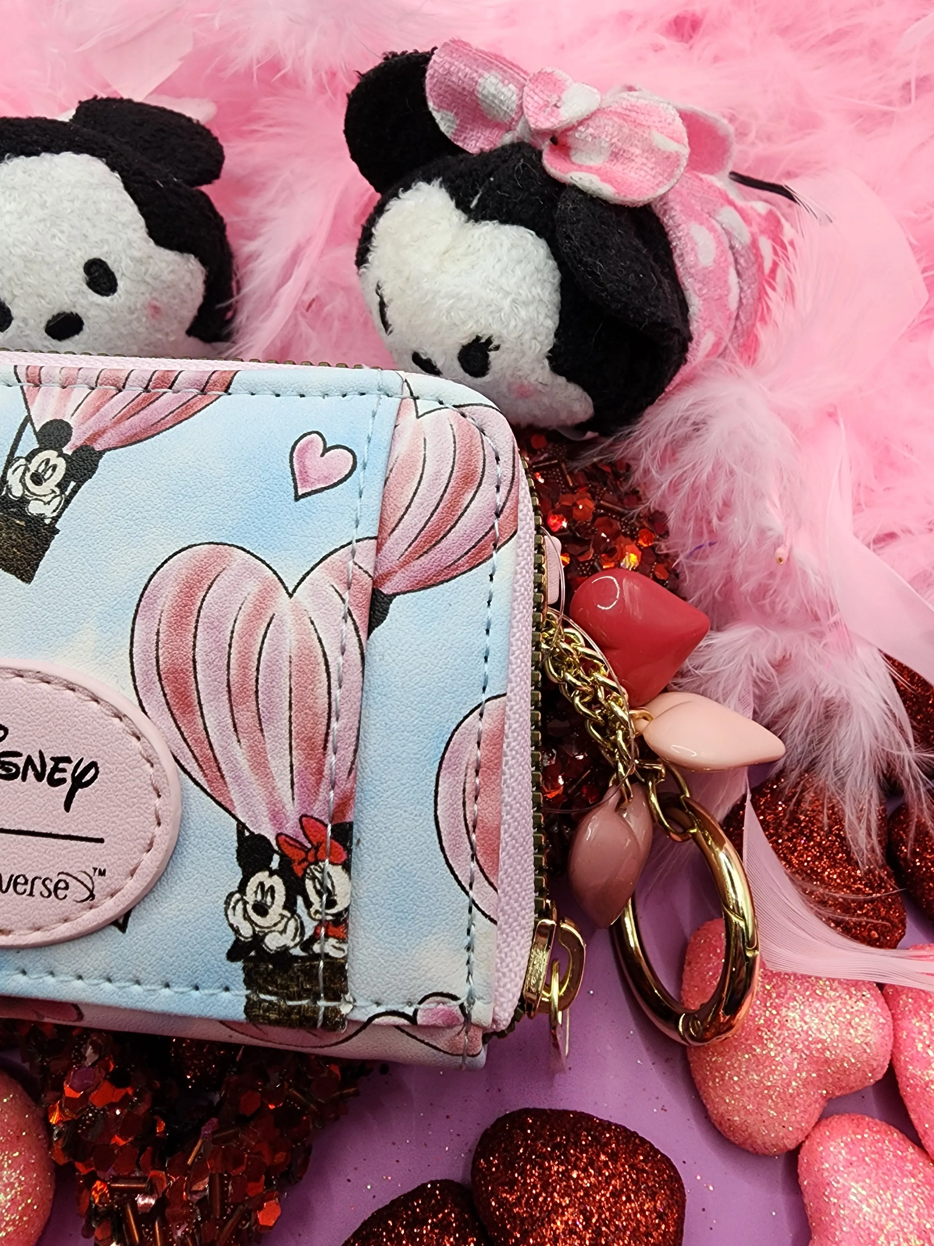 Her Universe Mickey and Minnie Mouse Valentine's wallet