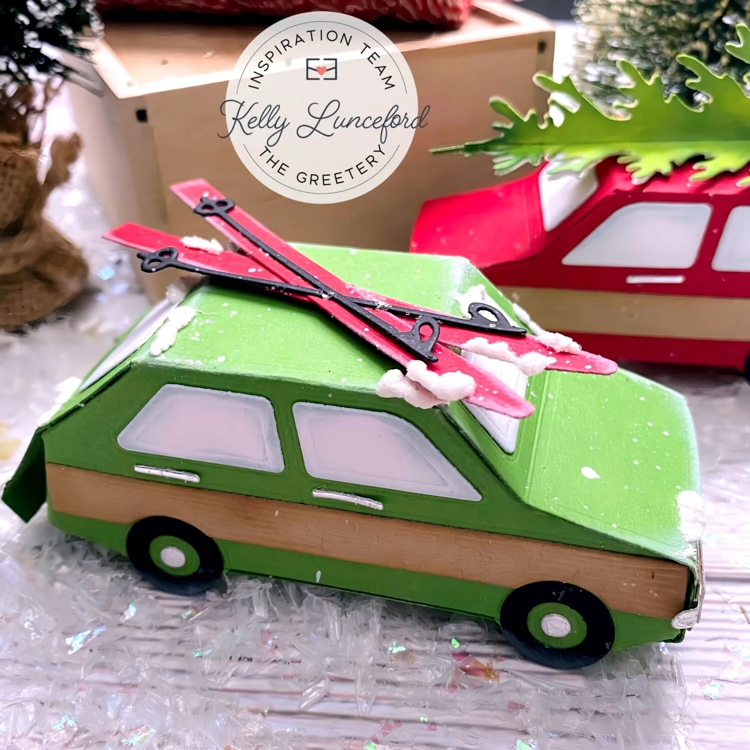 Holiday Hatchback Toppers: Skis Die