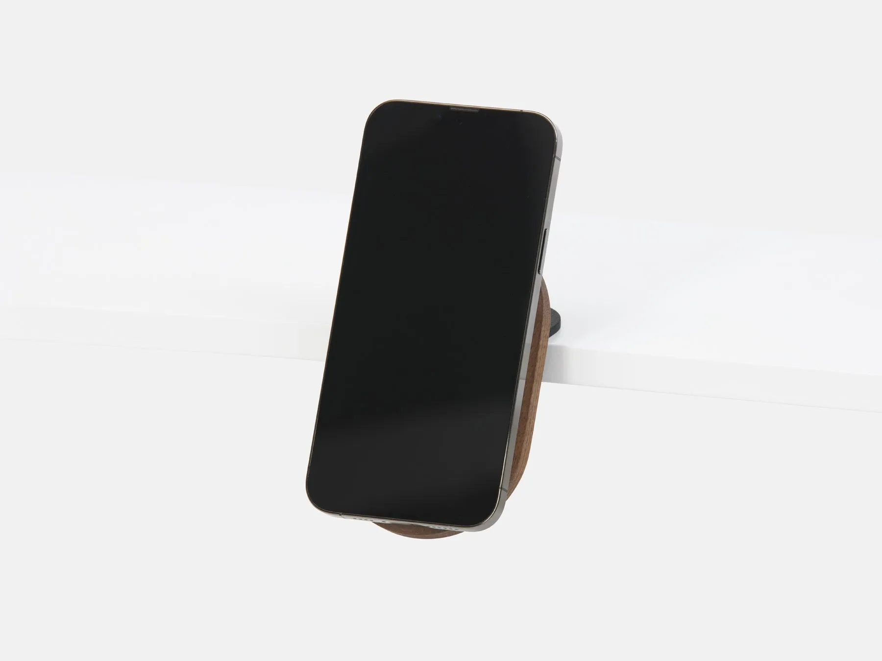 MagSafe iPhone Desk Shelf Mount