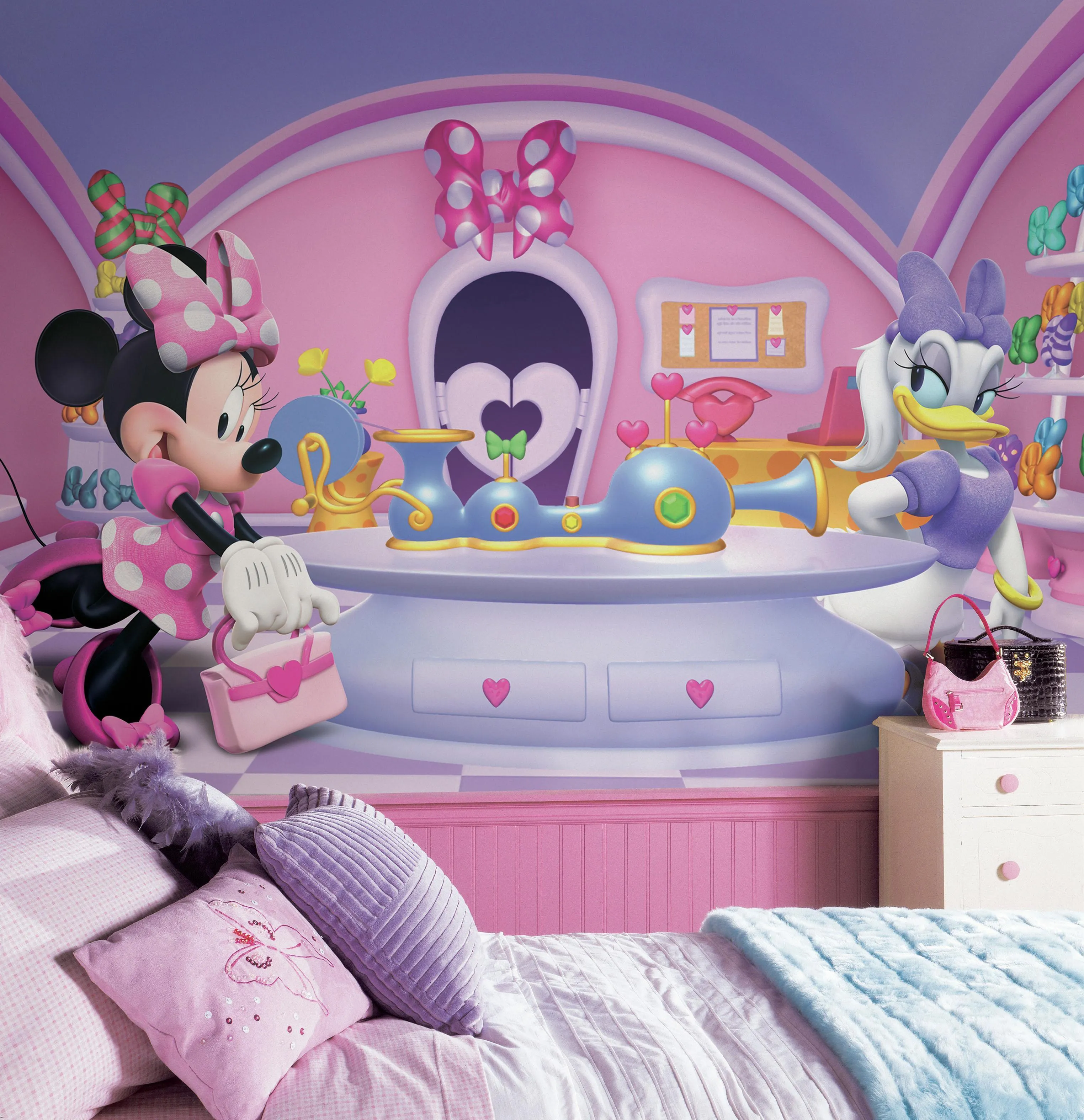 Minnie Fashionista XL Spray and Stick Wallpaper Mural