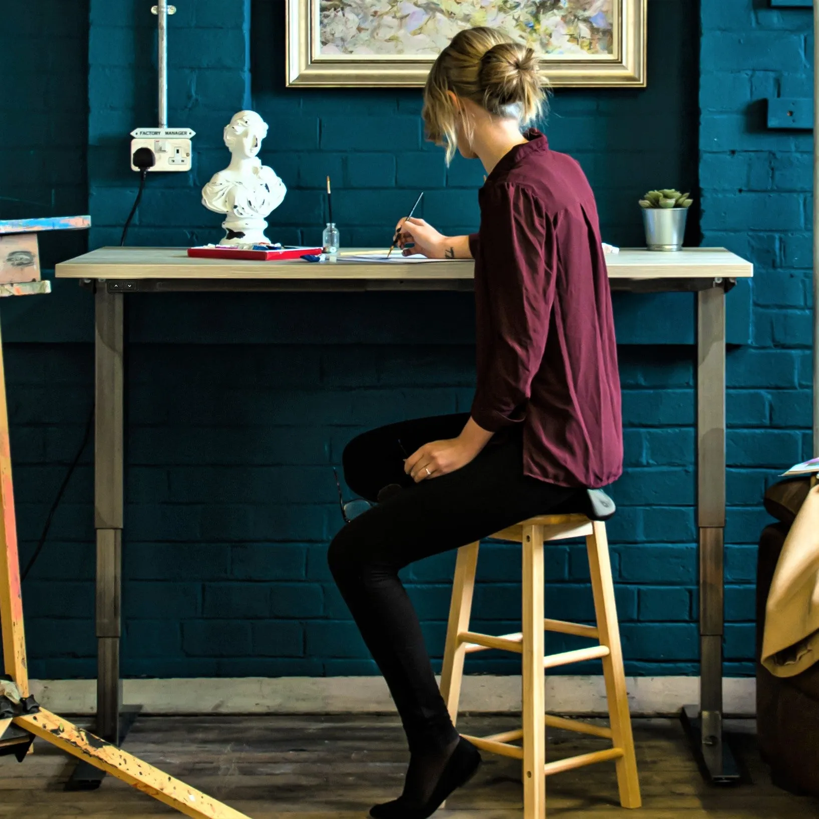 Stockholm Signature Standing Desk (with Bluetooth Control)